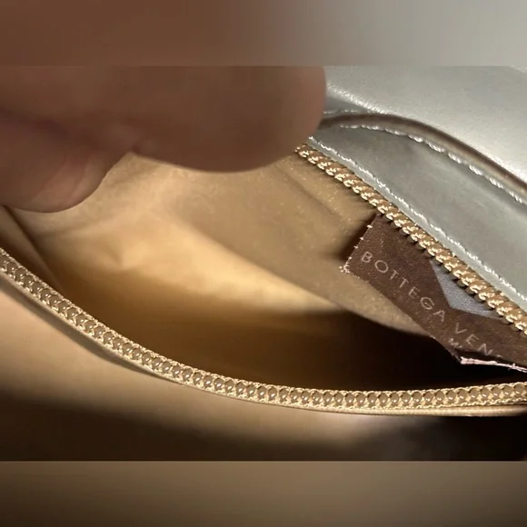 Bottega Veneta Light Sage Intrecciato Top Handle Crossbody Bag - Picture 9 of 16